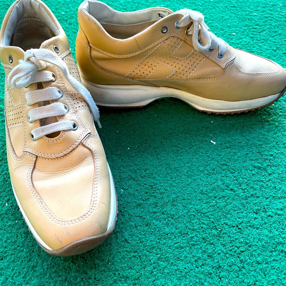 Hogan Interactive Tan Leather Made in Italy Low Top Luxury Sneaker - Size 8.5 US